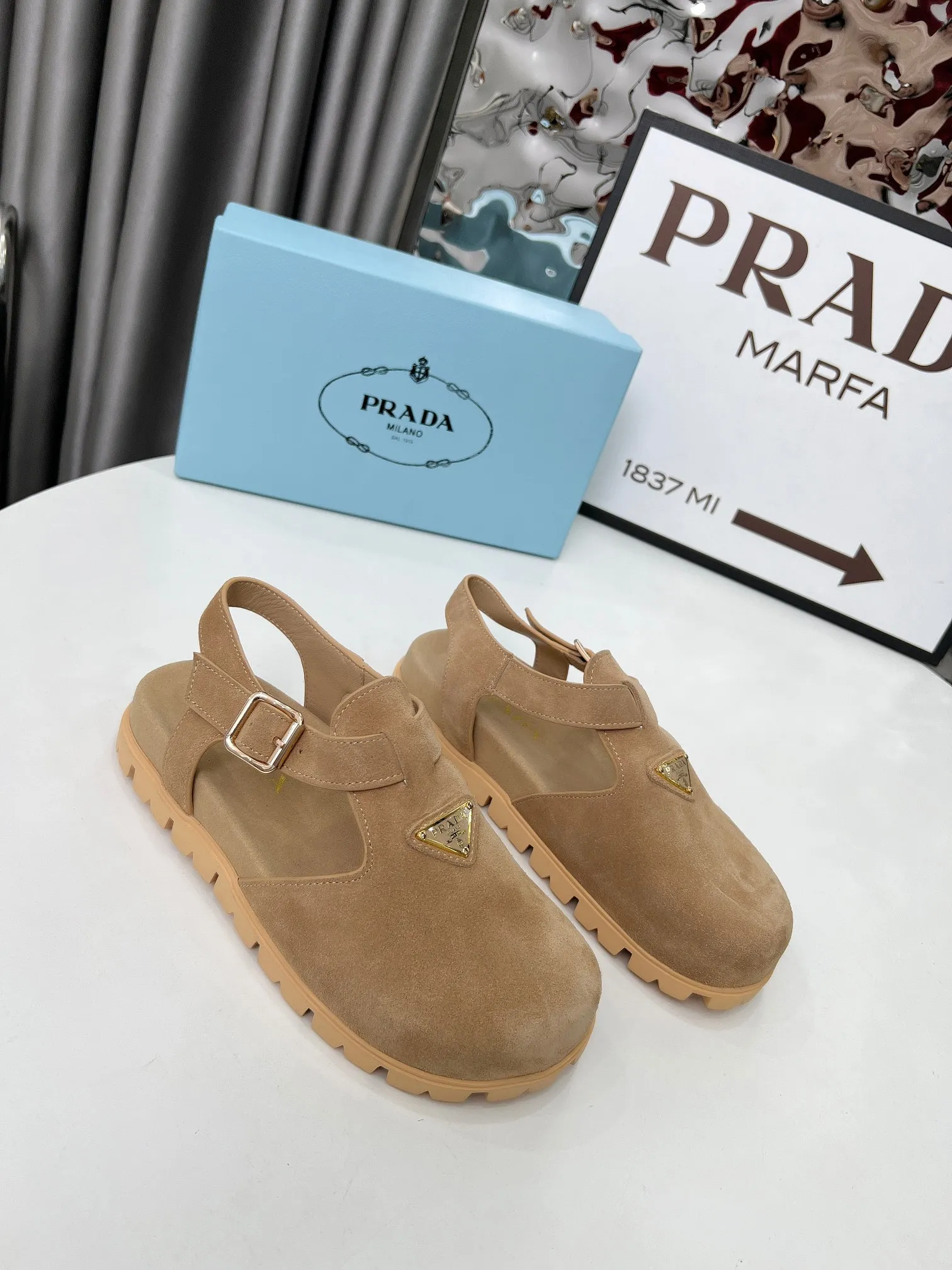 👟👟Ex-factory price 440👟👟 PRADA/25ss Prada classic triangle logo loafer series, simple and ultimate size: 35-42